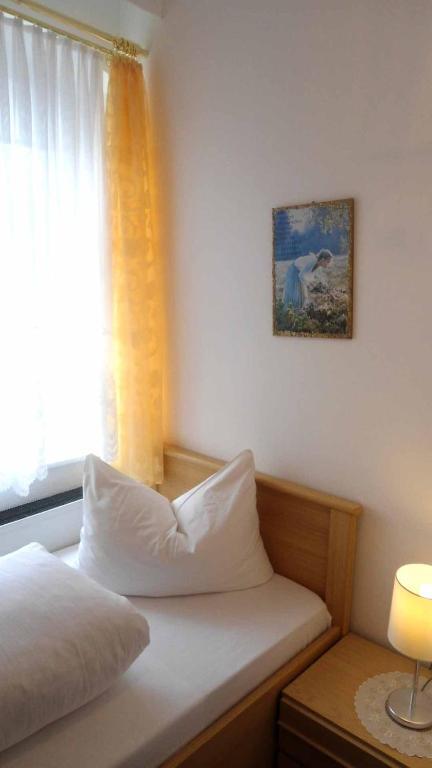 Hotel Krone Goessweinstein Chambre photo