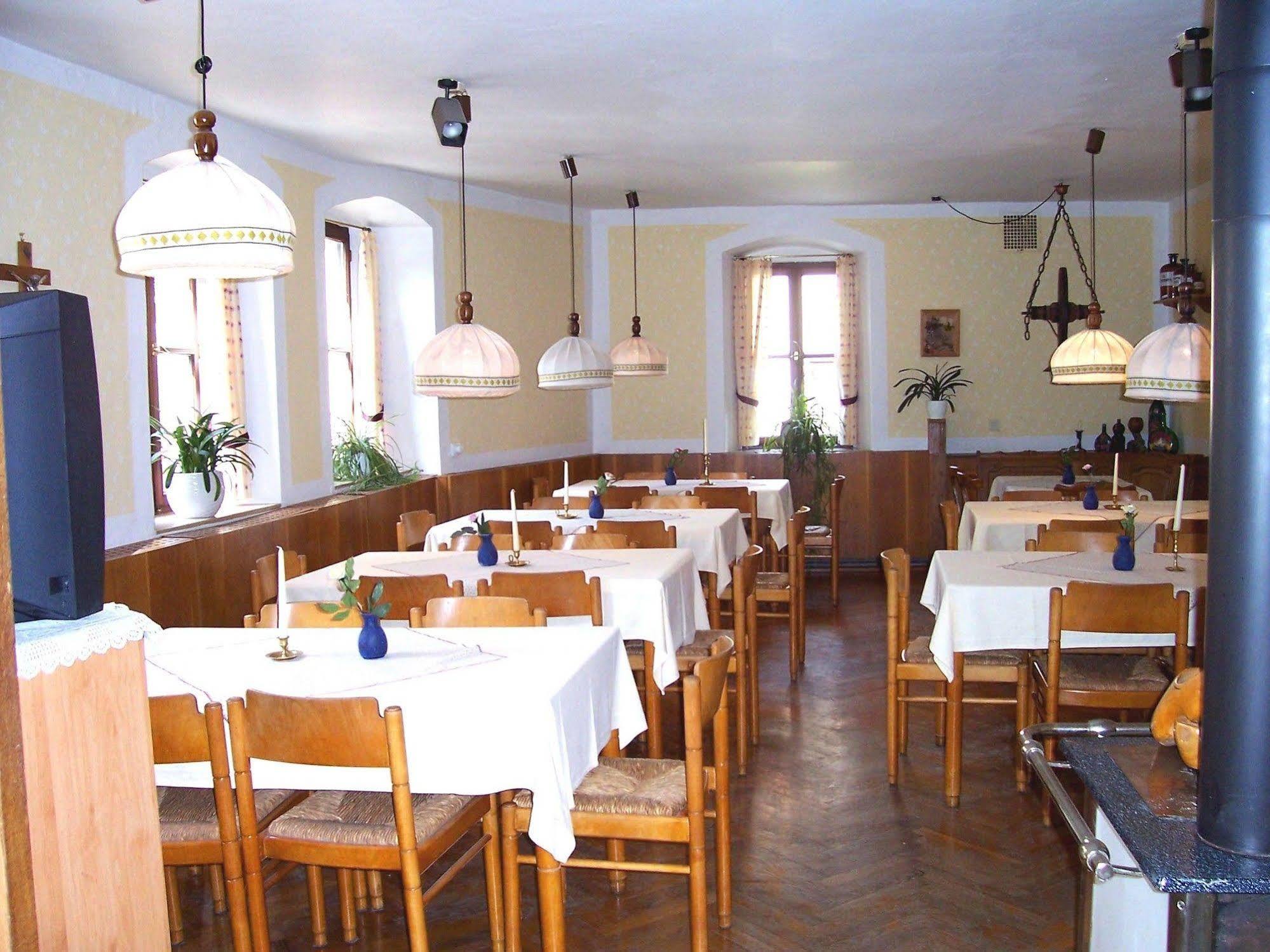 Hotel Krone Goessweinstein Extérieur photo